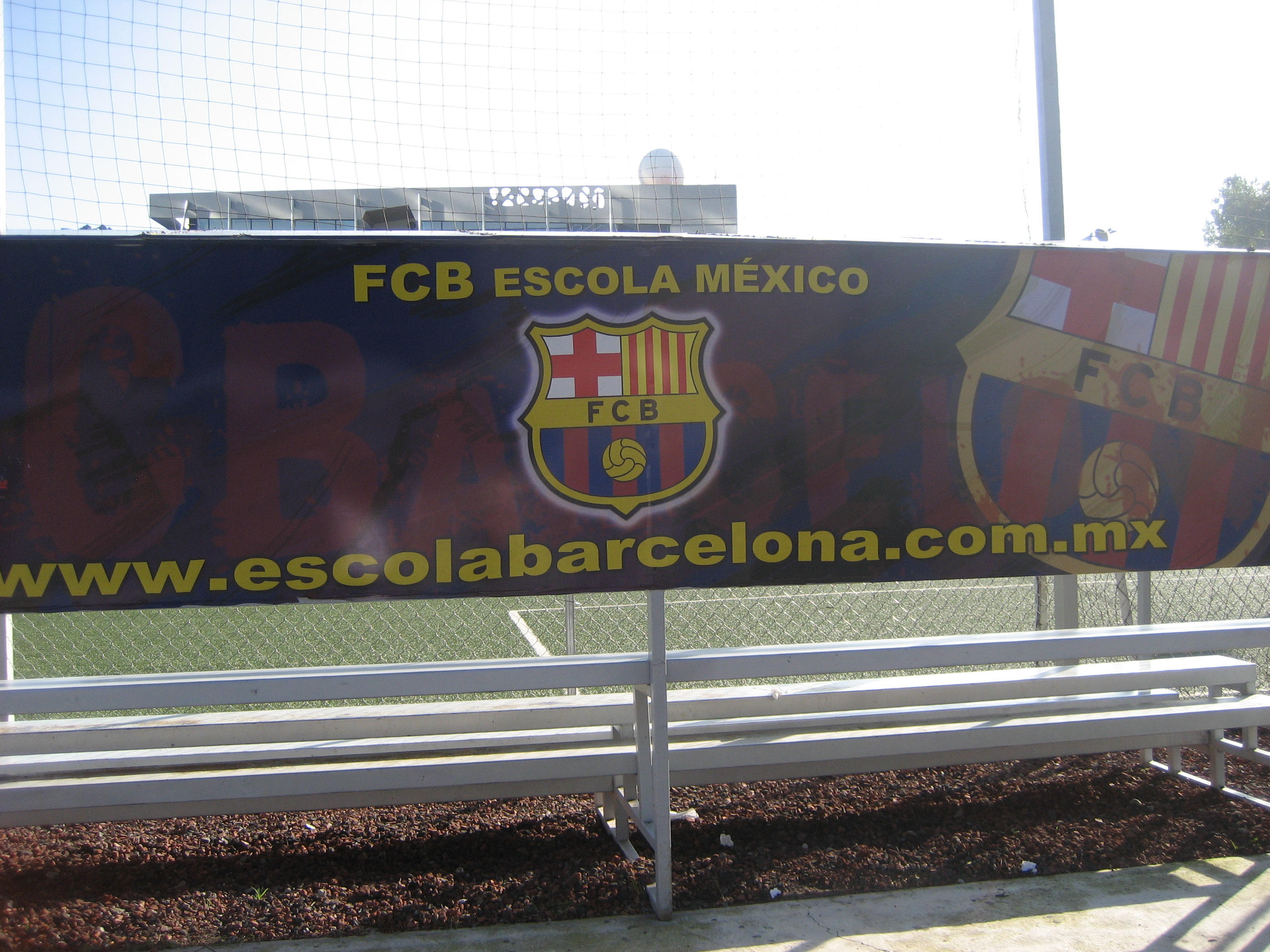 Description Barcelona Football school.jpg  barcelona football school