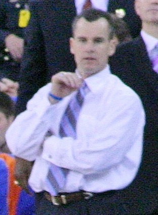 File:Coach Billy Donovan in the 2006 NCAA championship game.jpg