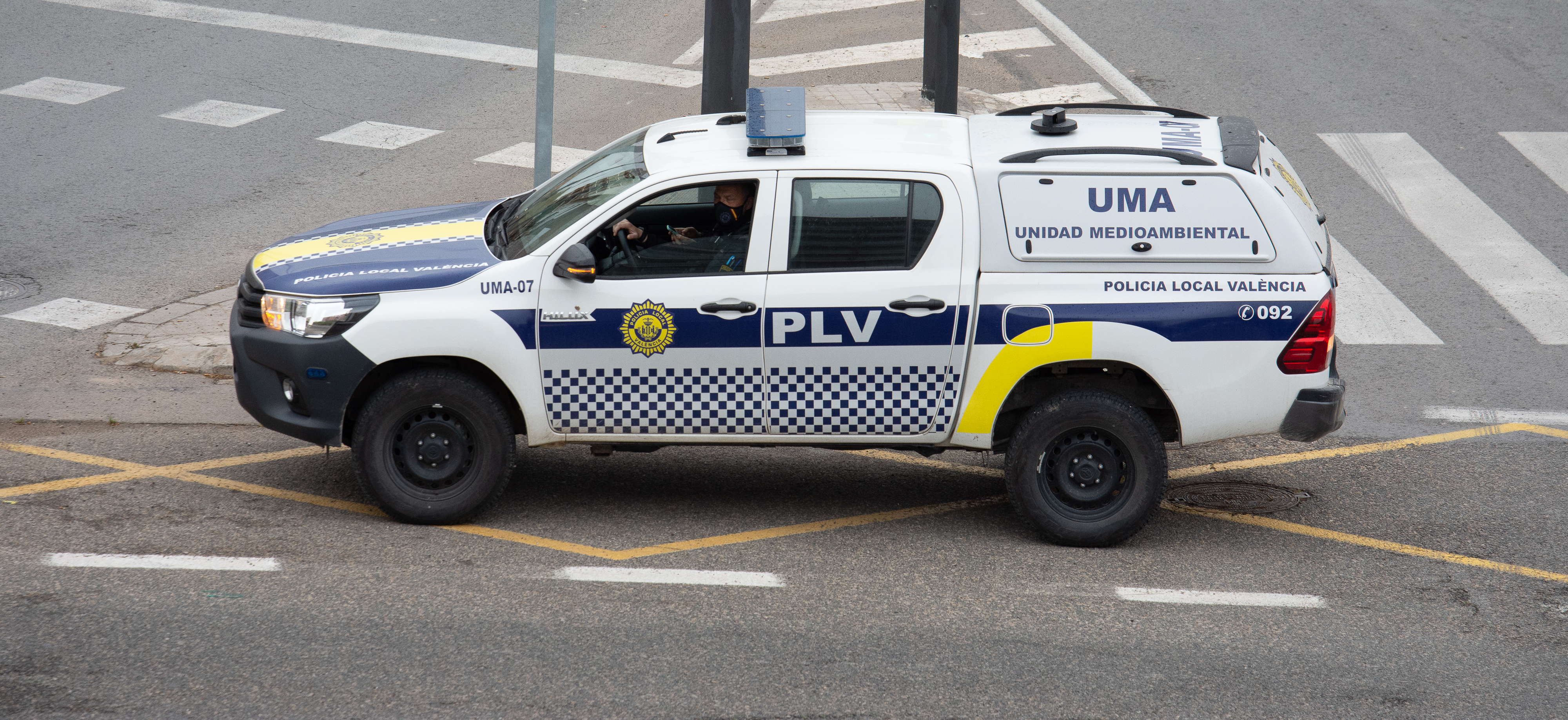 Se puede ser policía local con gafas