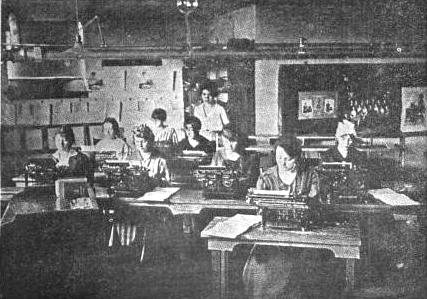 File:Commercial Room Central School Iron River.jpg