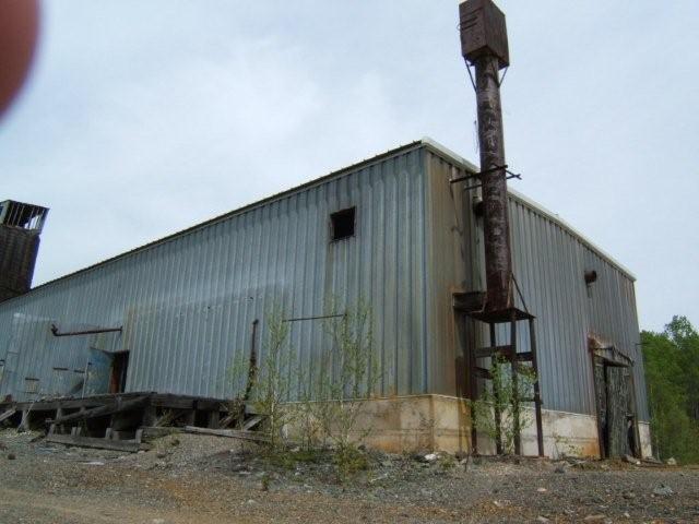 File:Kanichee blue building.jpg