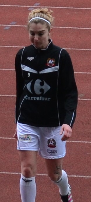 <span class="mw-page-title-main">Laëtitia Tonazzi</span> French footballer