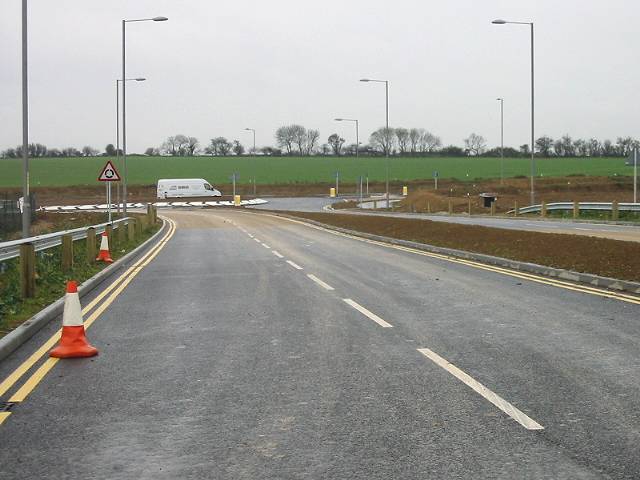 File:New road and roundabout from the A256 - geograph.org.uk - 614586.jpg