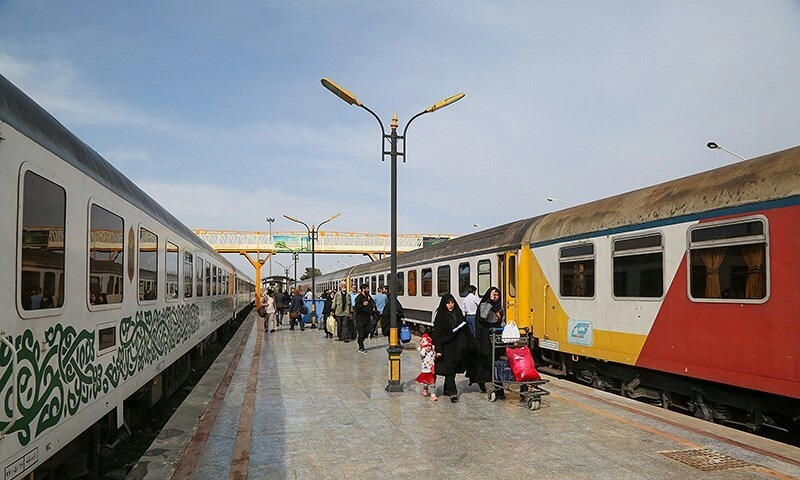 File:Qom Railway Station 1.jpg