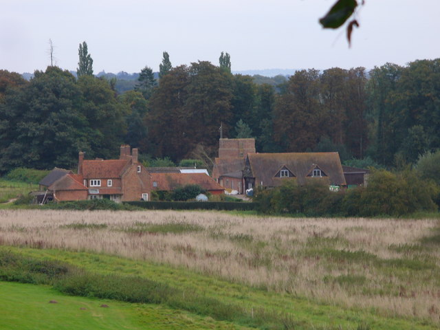 File:Roundbridge Farm - geograph.org.uk - 570590.jpg