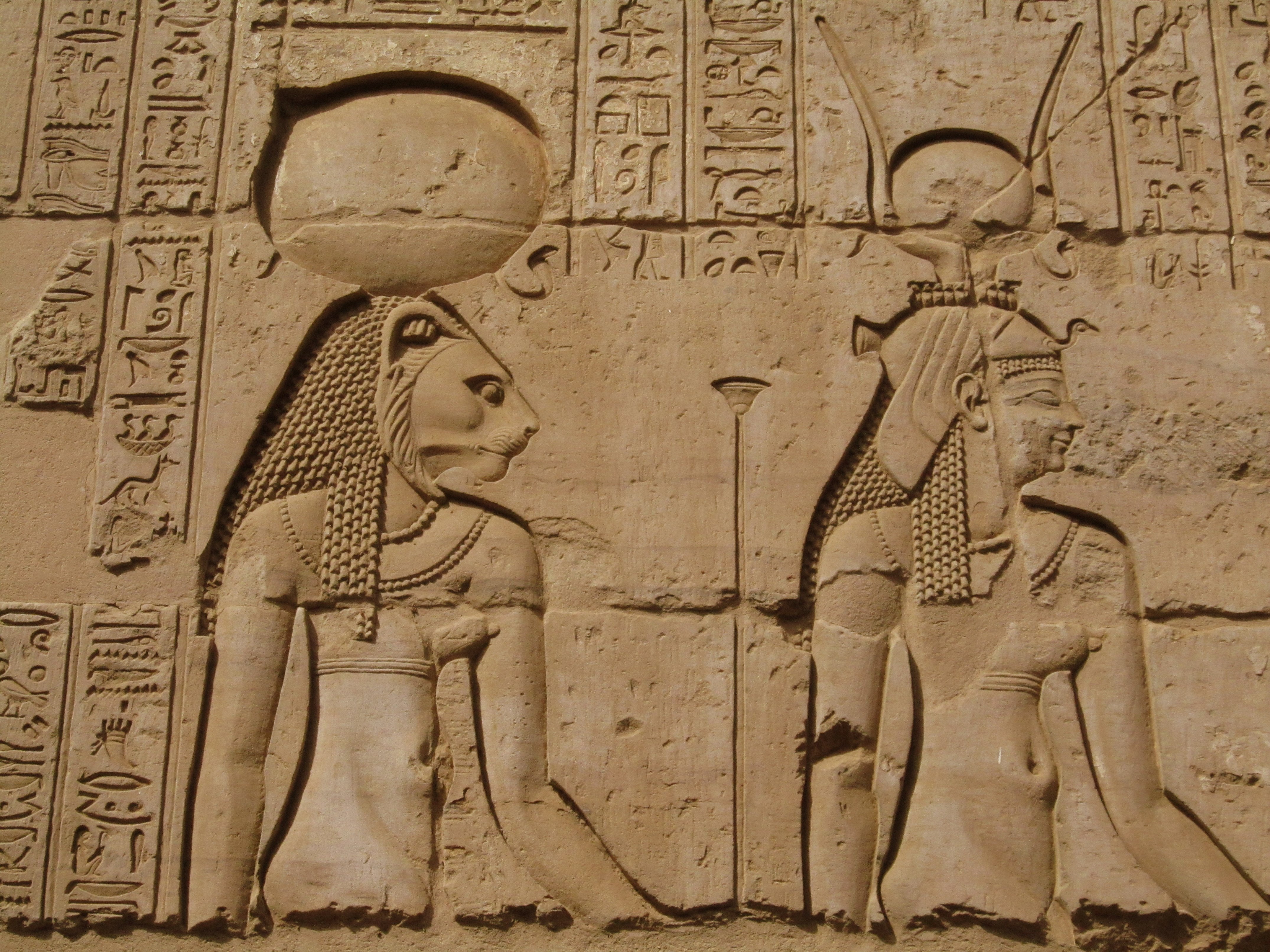 Храм Сехмет в Египте