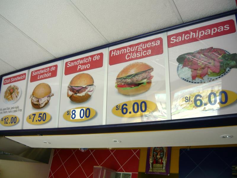 File:Sandwiches en Cajamarca.jpg