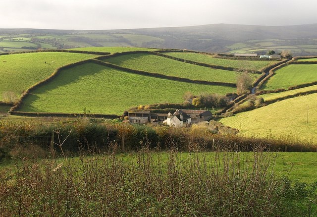 File:Shuttaford from Humphrey's Cross - geograph.org.uk - 1053919.jpg