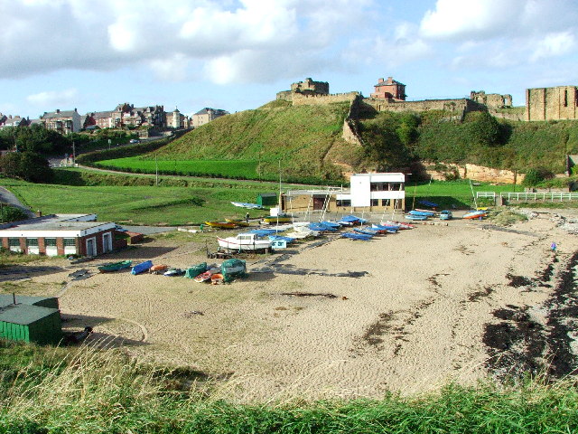 Small picture of Tynemouth Sailing Club courtesy of Wikimedia Commons contributors