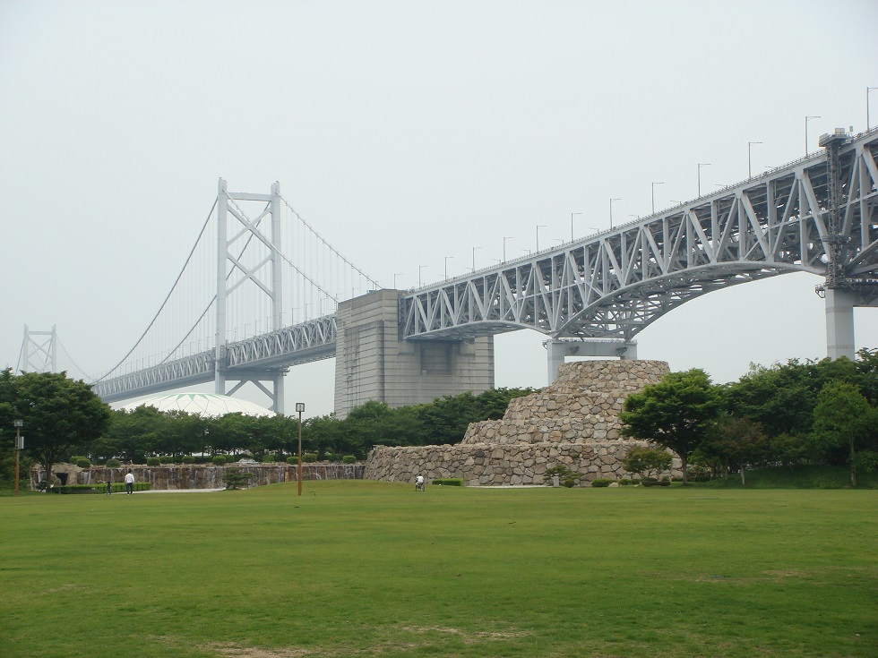 File:瀬戸大橋記念公園.JPG - Wikimedia Commons