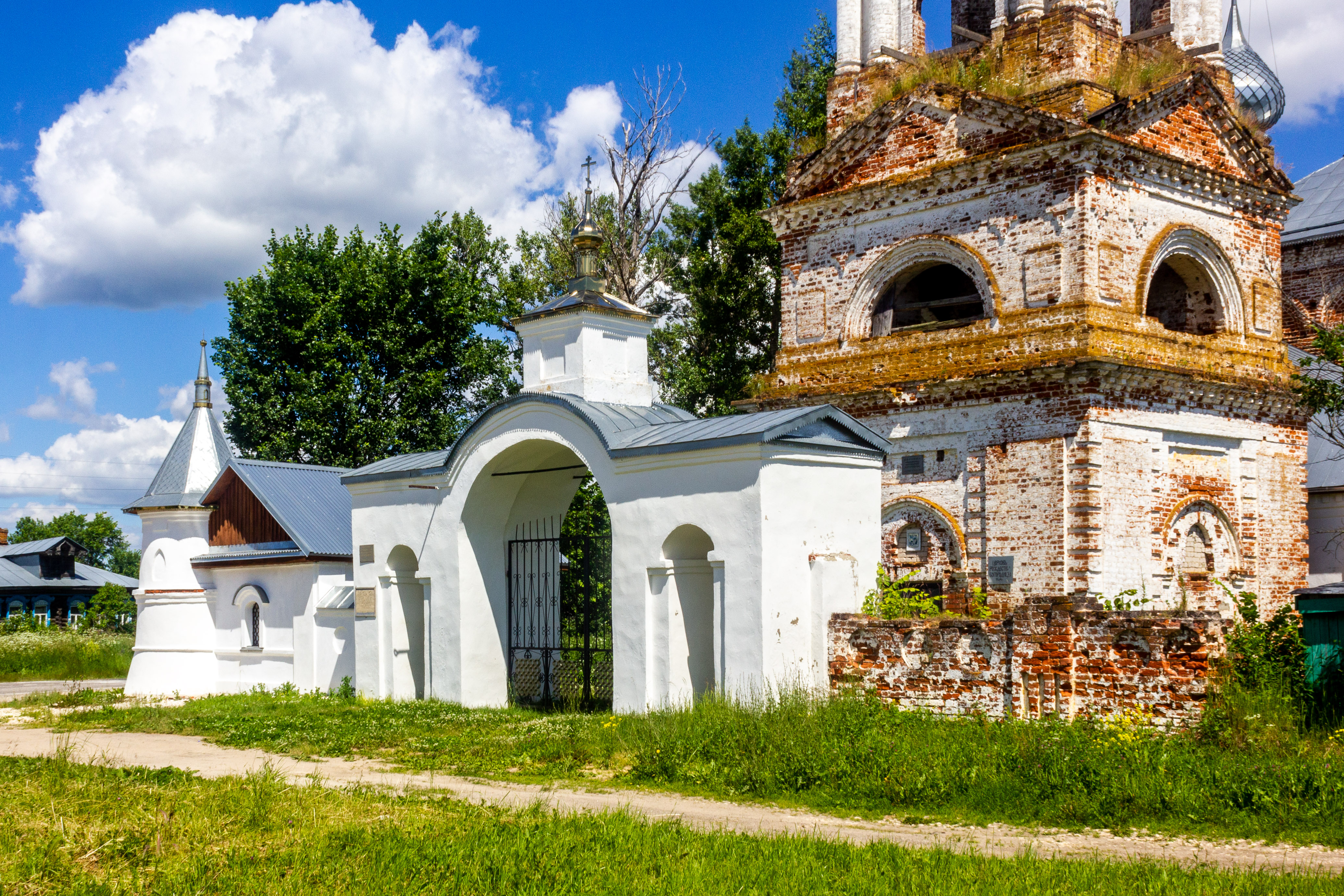 Селе троицком. Покровская Церковь Троицкое Татарово Вязниковского района. Пески Вязниковский район храм. Село Татарово Муромский район Церковь. Липовская усадьба Вязниковский район.