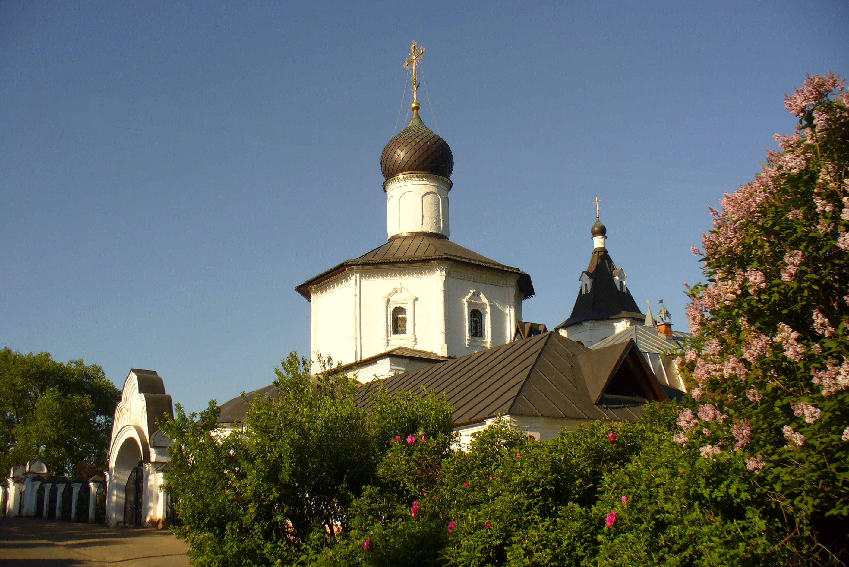 Храм архангела михаила. Храм Архангела Михаила Станиславль. Деревня Станиславль храм Архангела Михаила. Храм Архангела Михаила в селе Станиславле. Ватутинки храм Архангела Михаила.