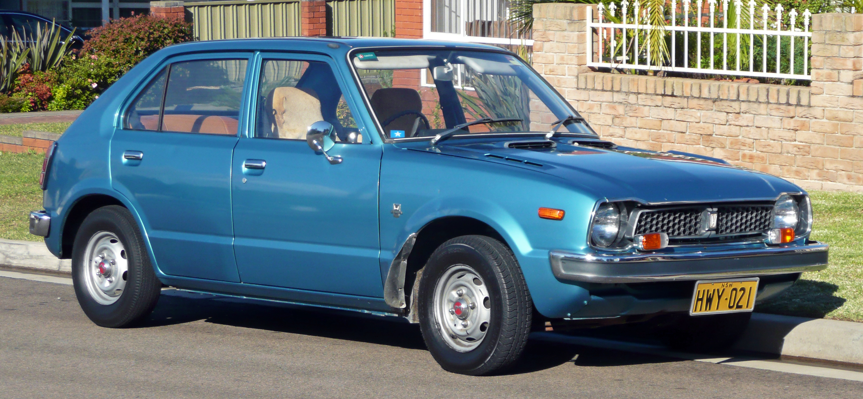File:1973-1978 Honda Civic 5-door hatchback 01.jpg - Wikimedia Commons