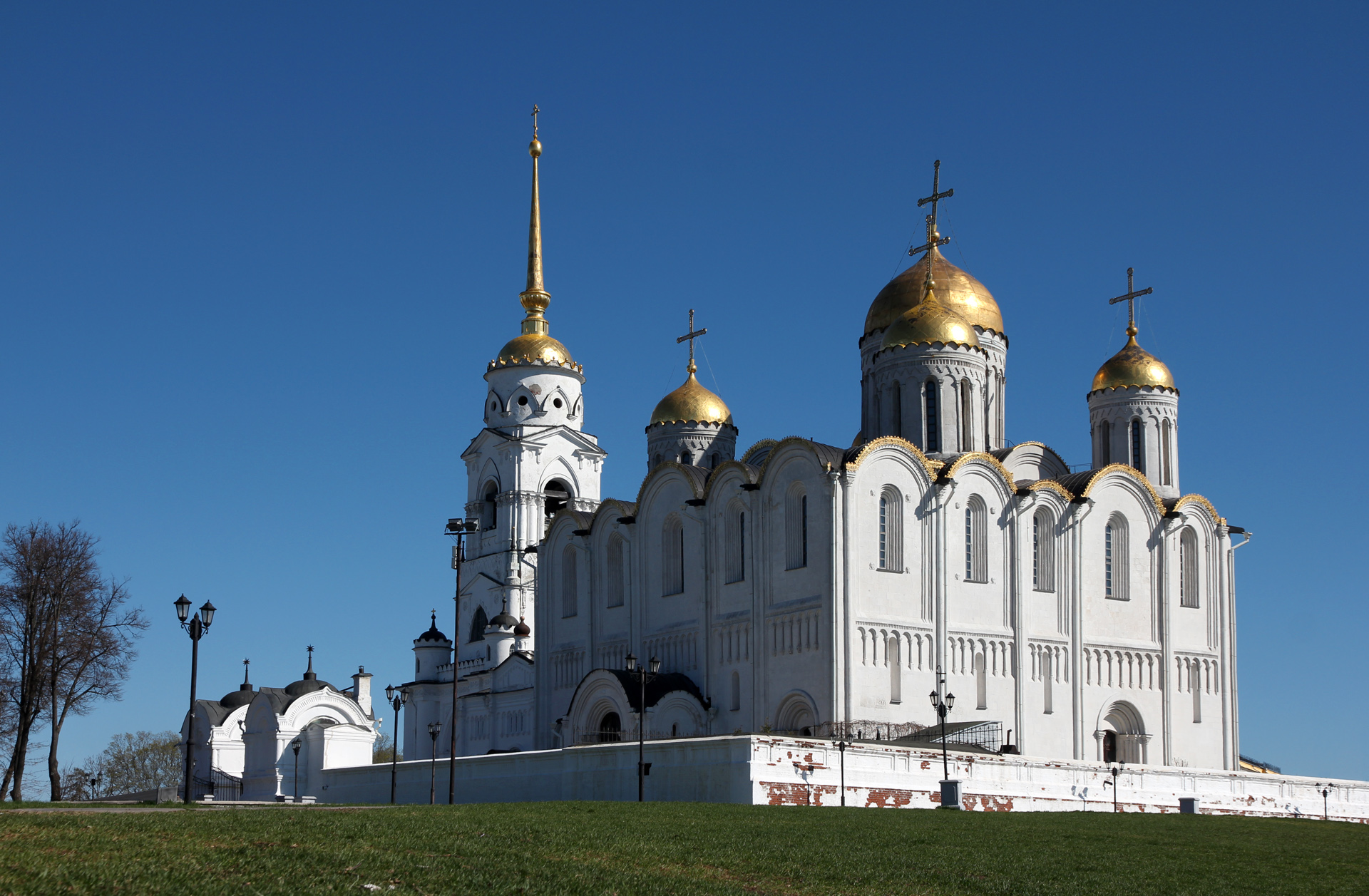 Пятиглавый Успенский собор во Владимире
