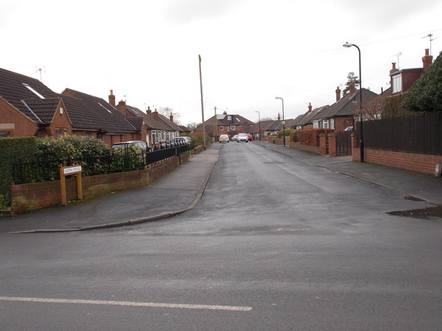 File:Aspin Oval - Aspin Lane - geograph.org.uk - 5267730.jpg