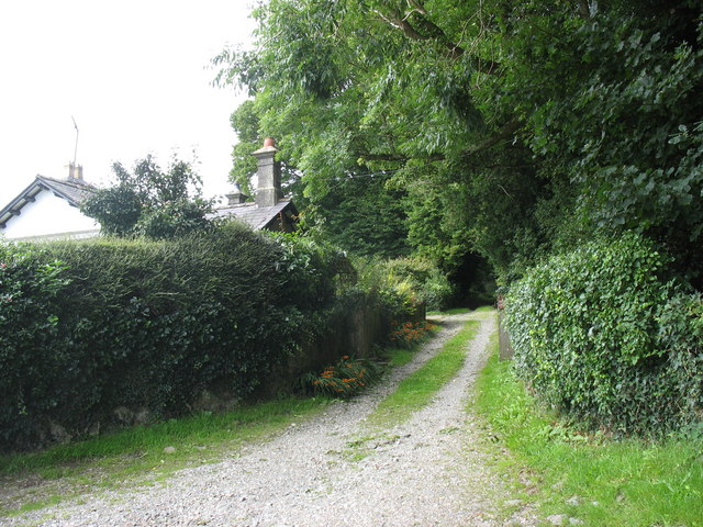 File:Baron Hill East Lodge - geograph.org.uk - 932275.jpg