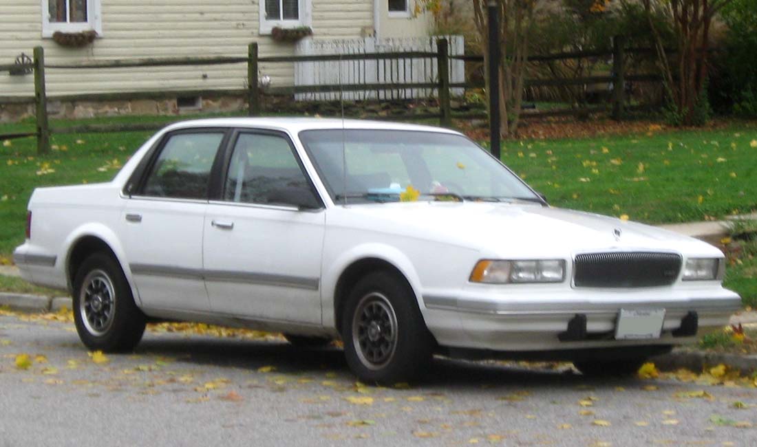 Buick_Century_sedan_--11-13-2009.jpg