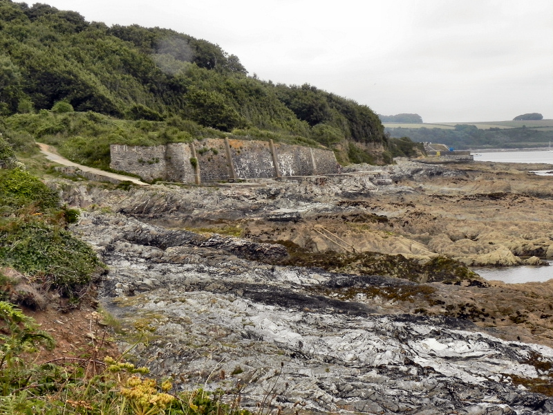 File:Crab Quay - geograph.org.uk - 2008003.jpg