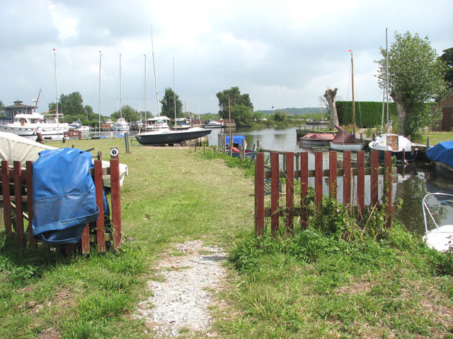 File:Entrance to the Coldham Hall Sailing Club - geograph.org.uk - 1375504.jpg