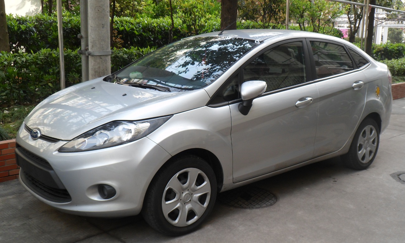 2012 Ford fiesta silver sedan #6