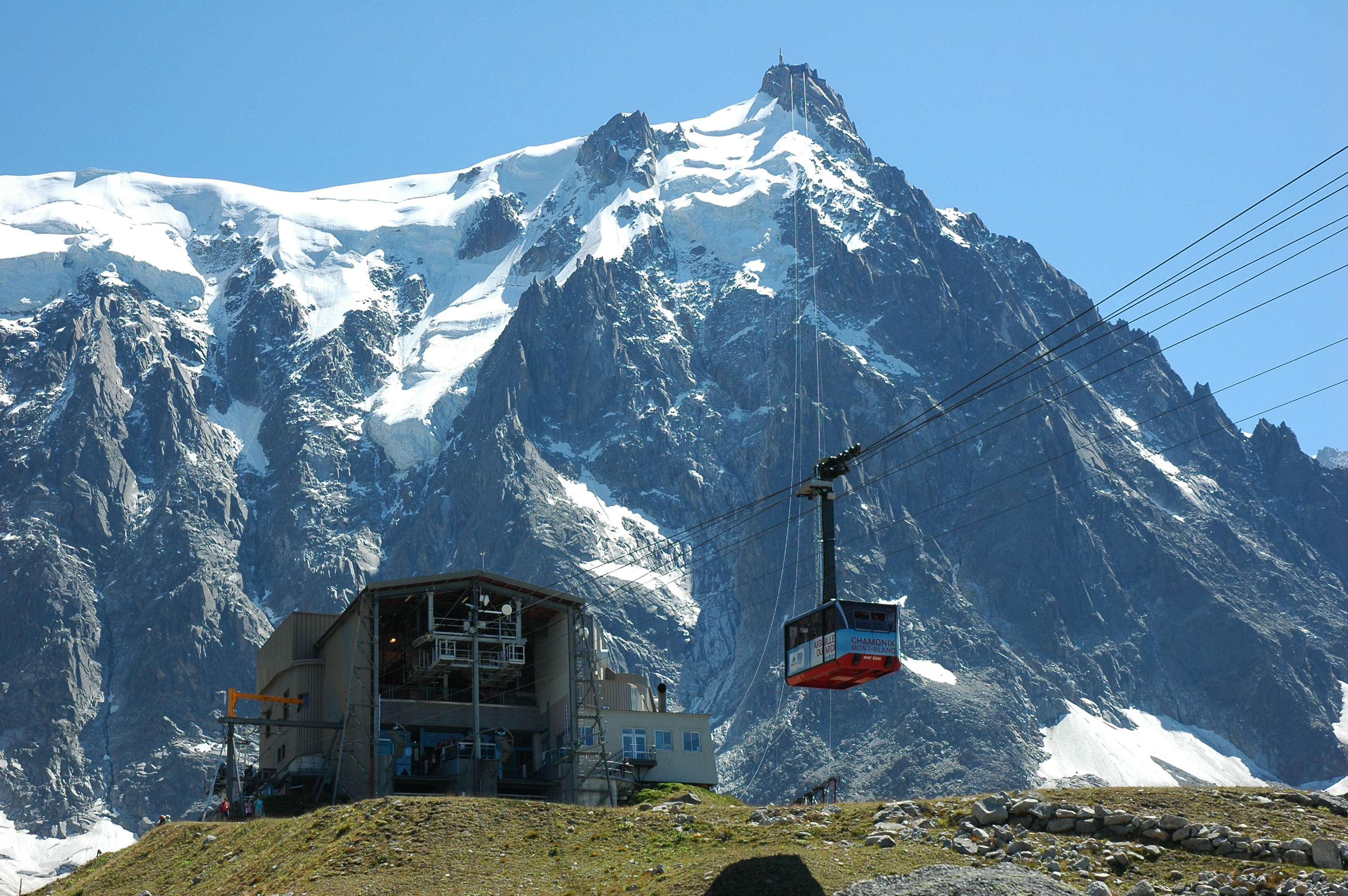 File France Ara 74 Chamonix Mont Blanc Aiguille Du Midi 01 Jpg Wikimedia Commons