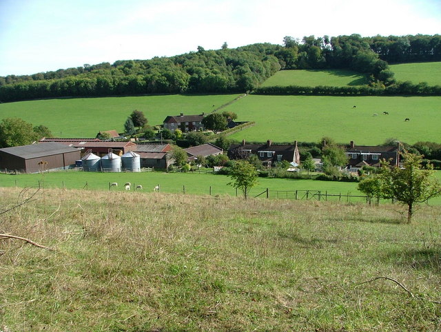 File:Hanger Farm near Fingest - geograph.org.uk - 242382.jpg