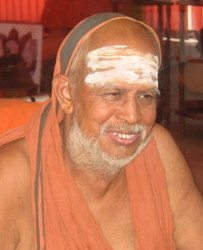 Jayendra Saraswathi Hindu pontiff