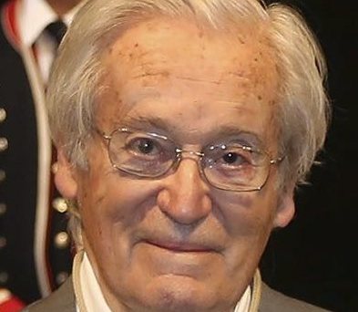 File:Oriol Bohigas, guardonat amb la Medalla d'Or de la Generalitat de Catalunya (cropped).jpg