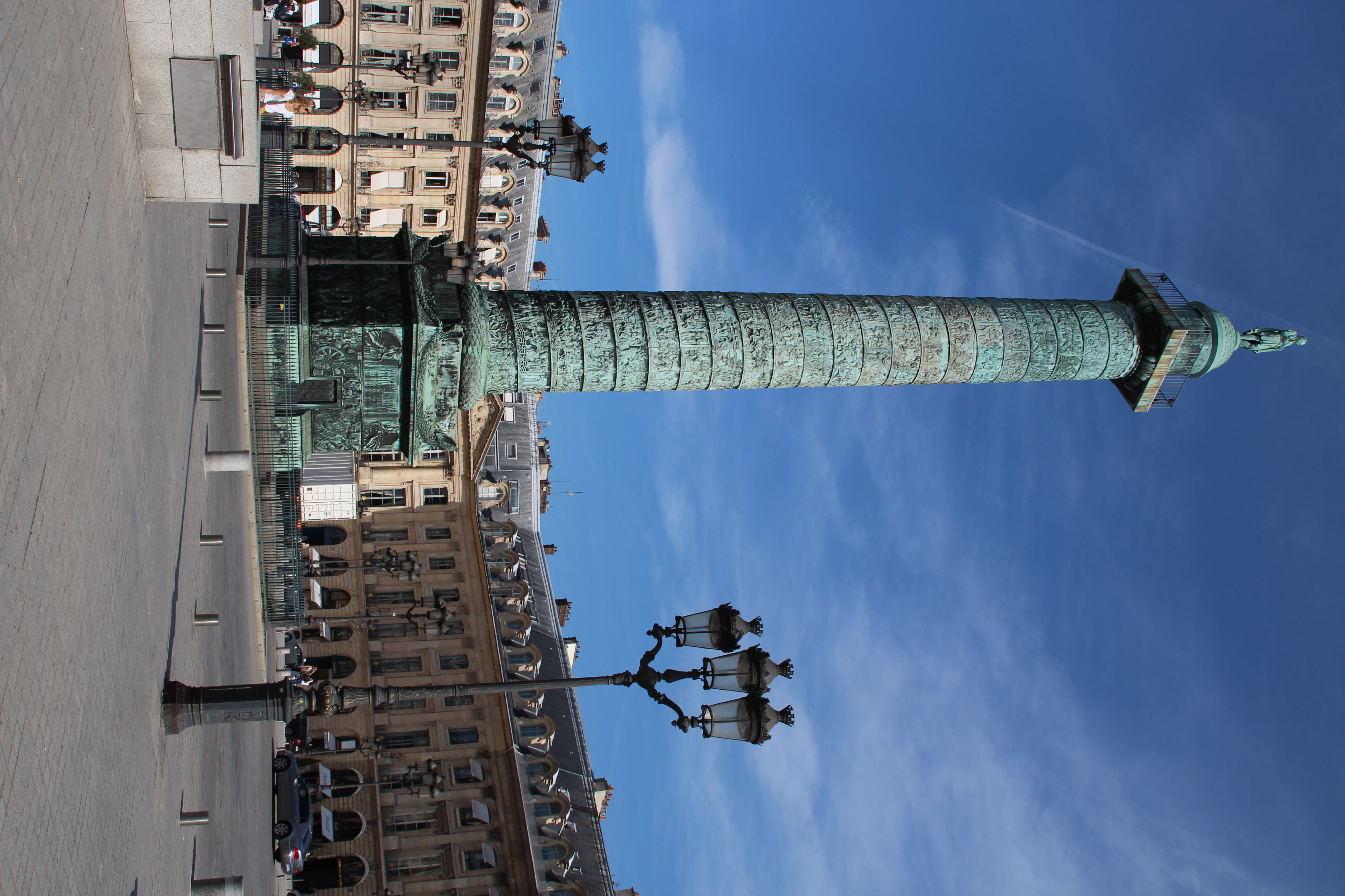 File:Colonne Vendôme - Place Vendome, Paris 20 April 2011.jpg