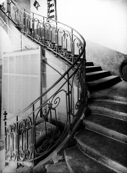 File:Paris Hôtel de l'Escalopier .jpg