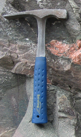 File:Pegmatite ss 2006 (cropped).jpg