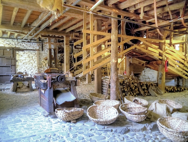 File:Stott Park Bobbin Mill - geograph.org.uk - 3998100.jpg