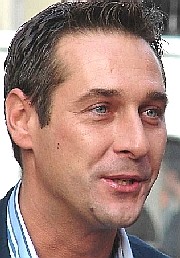 File:Strache7-2.jpg