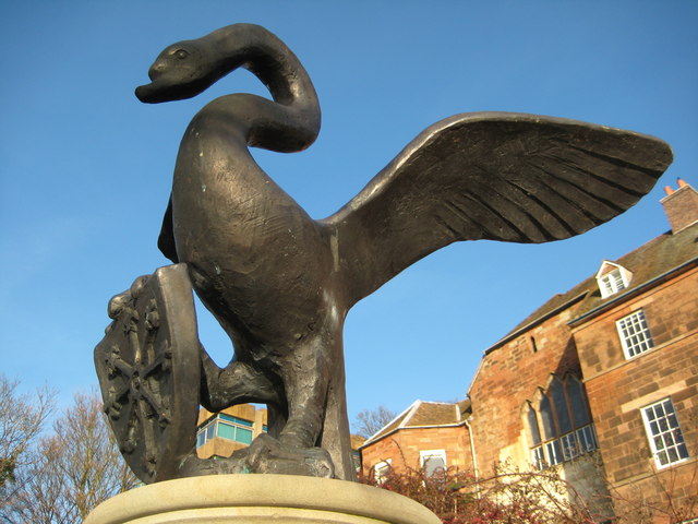 Swan sculpture, Worcester - geograph.org.uk - 1145731