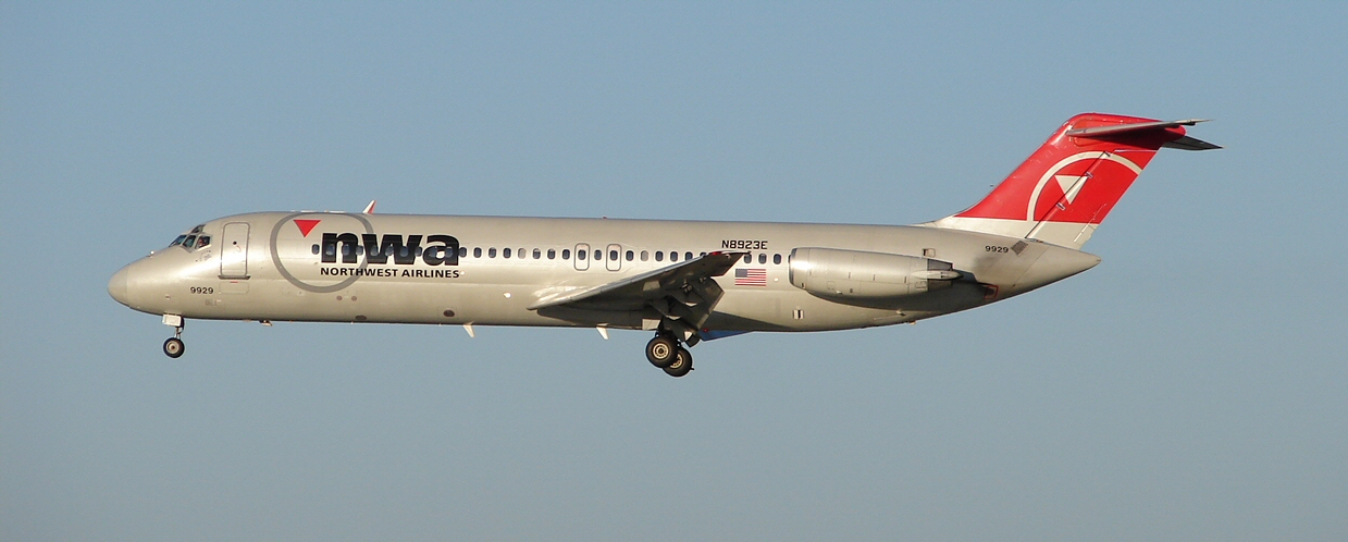 The DC-9 (3580257548).jpg