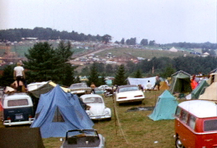 File:Woodstock redmond tents.JPG