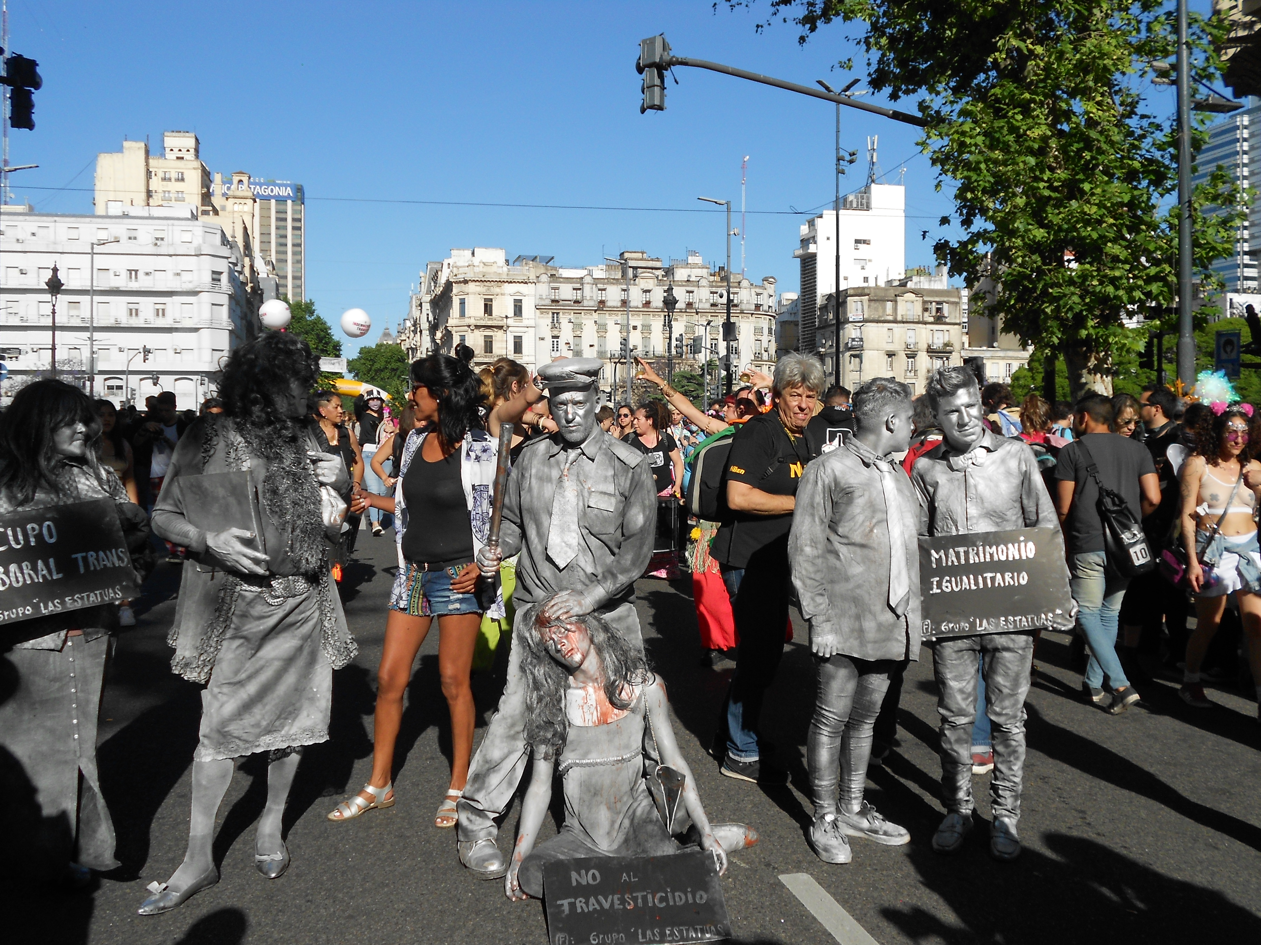 File:XXX Marcha del Orgullo LGBTIQ+ Buenos Aires – Argentina 27.jpg -  Wikimedia Commons