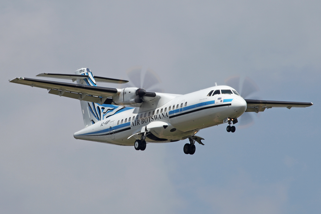 Аир 42. ATR 42 Jet. Ra-46619. Air Botswana. Botswana Airport.