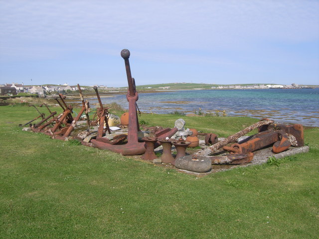 File:A bunch of rusty anchors - geograph.org.uk - 953445.jpg