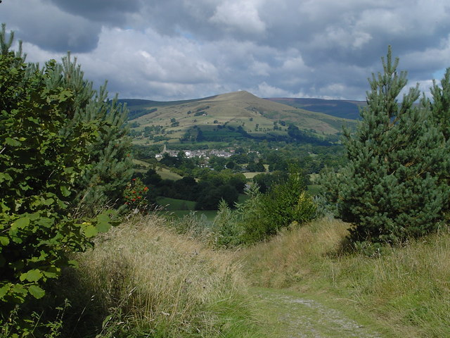 Brough - View over Hope Valley from Elmore Hill - geograph.org.uk - 620161