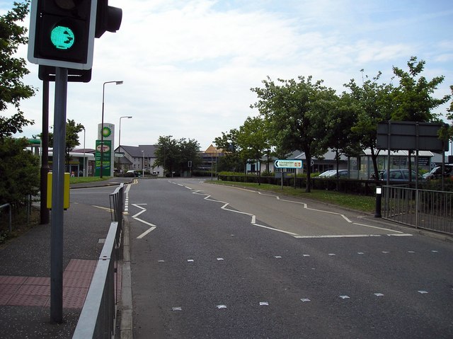 Carmondean Centre, Deans, Livingston (2) - geograph.org.uk - 1372821.jpg