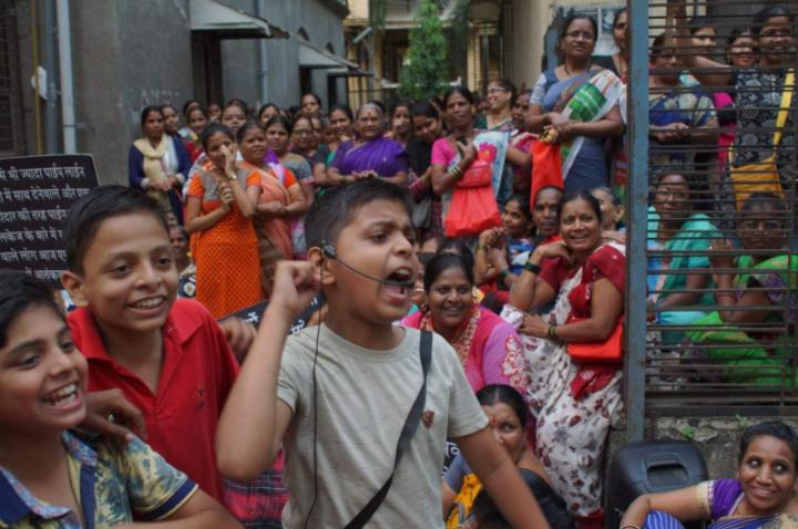 File:Children's Rally outside housing ministers home, Mahul Residents Protests.jpg