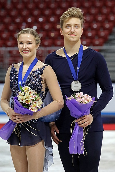 File:Christina Carreira and Anthony Ponomarenko at the 2018 World Junior Championships.jpg