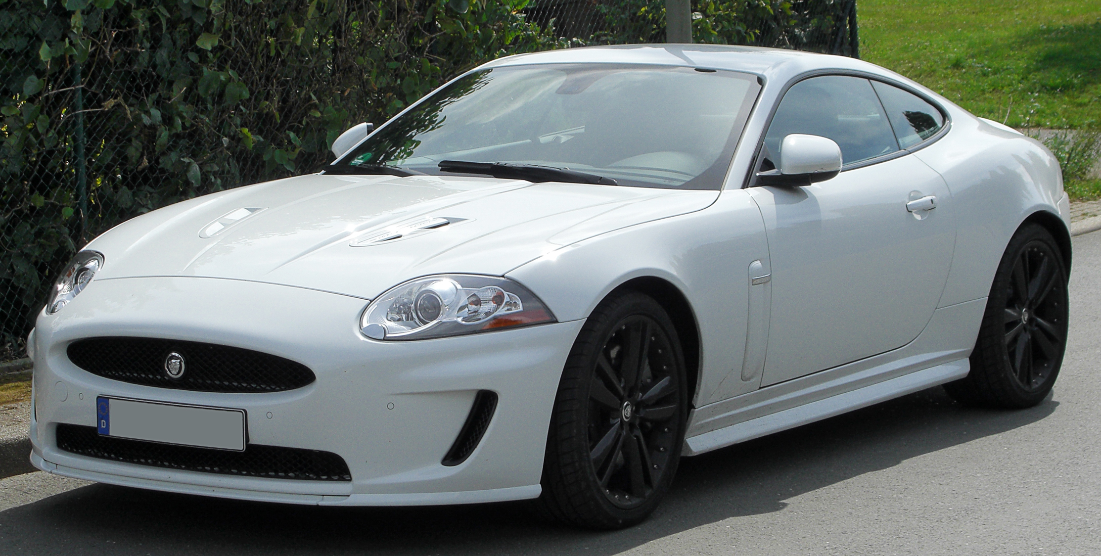 Jaguar XK - Wikipedia, the free encyclopedia