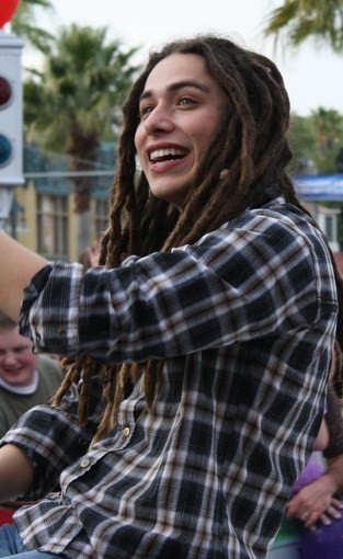 File:Jason Castro Disney Idol.jpg