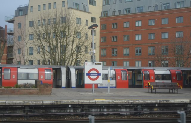 File:Kilburn Underground Station - geograph.org.uk - 4544352.jpg