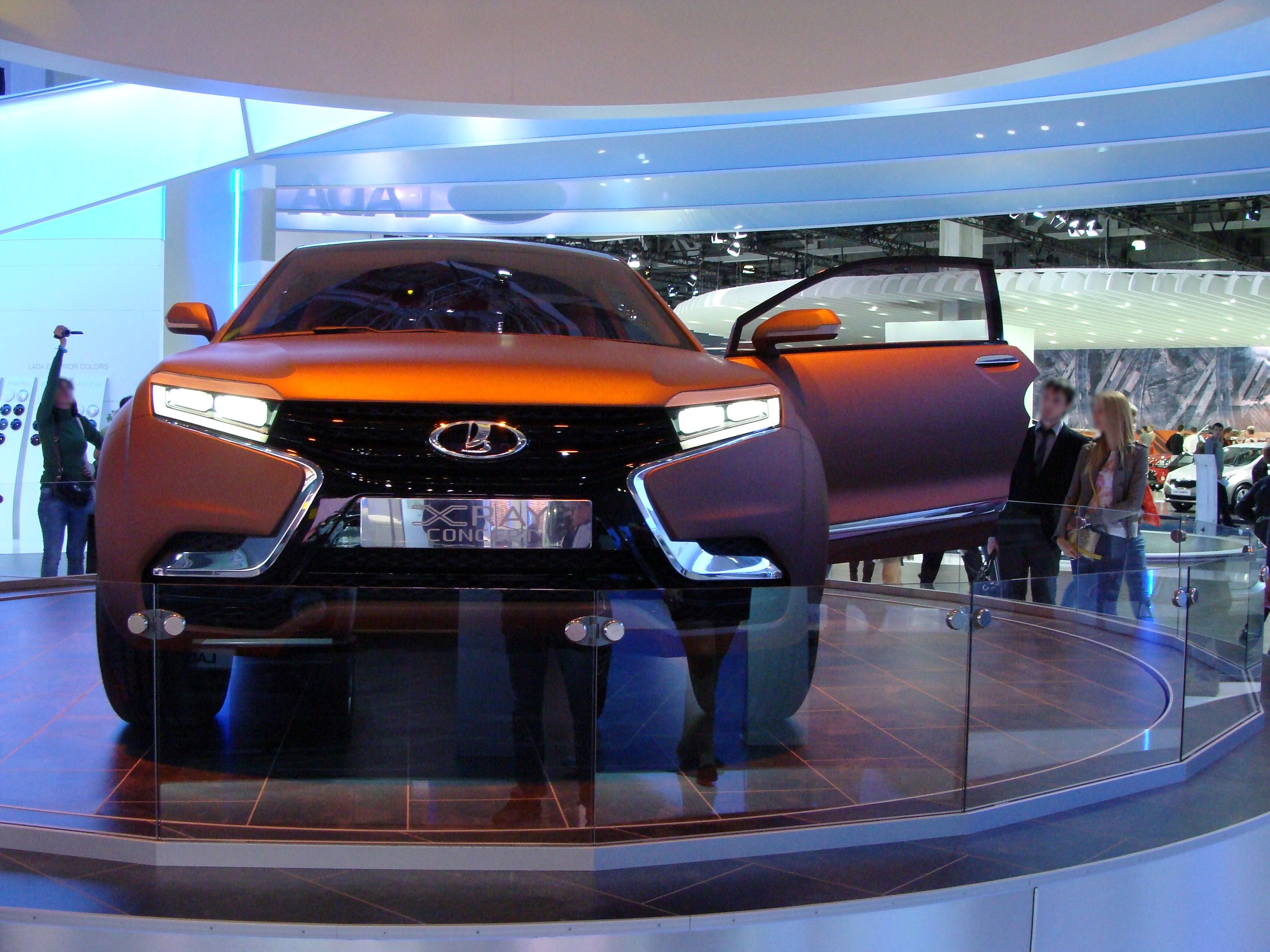 Файл:Lada XRAY on MIAS 2012 (concept).JPG — Википедия