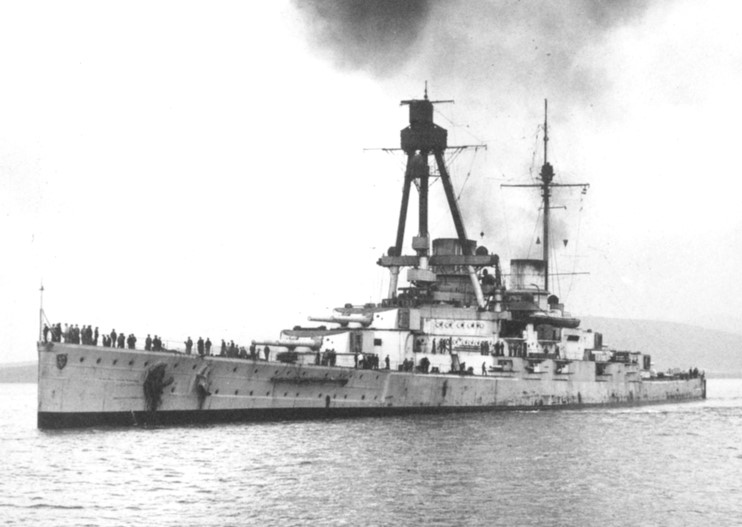 Photo 1919 German battle cruiser "Derfflinger" 