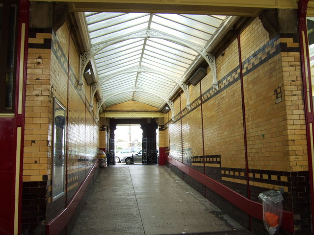 File:Station entrance - geograph.org.uk - 1031912.jpg