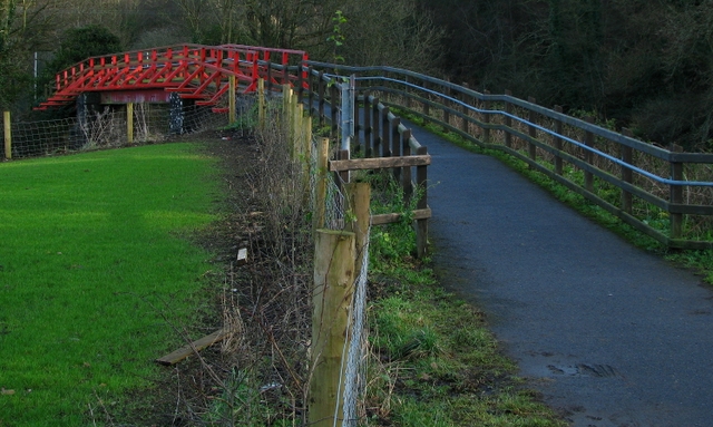 File:The red bridge - geograph.org.uk - 1136823.jpg